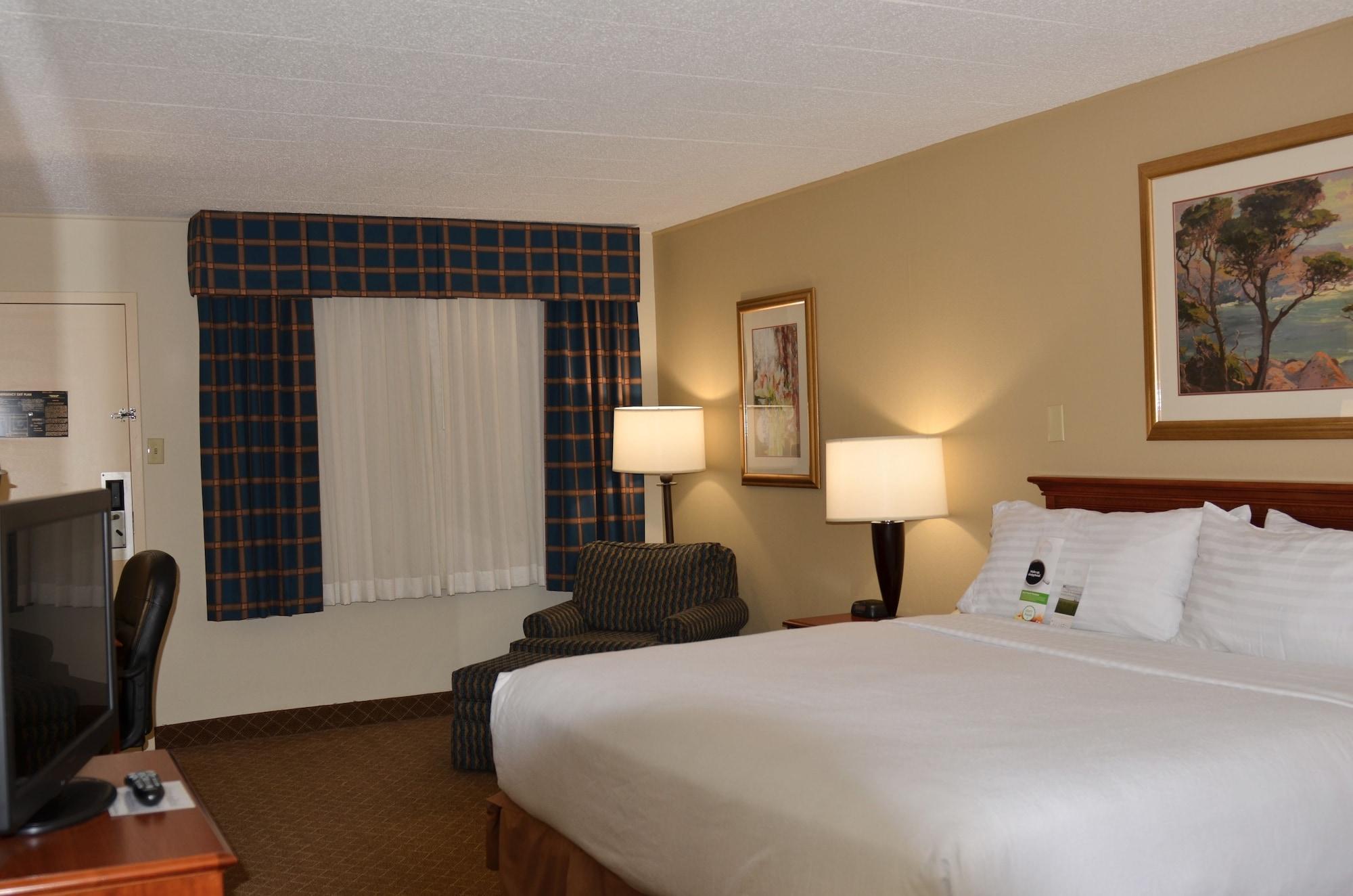 Clarion Inn Frederick Event Center Экстерьер фото