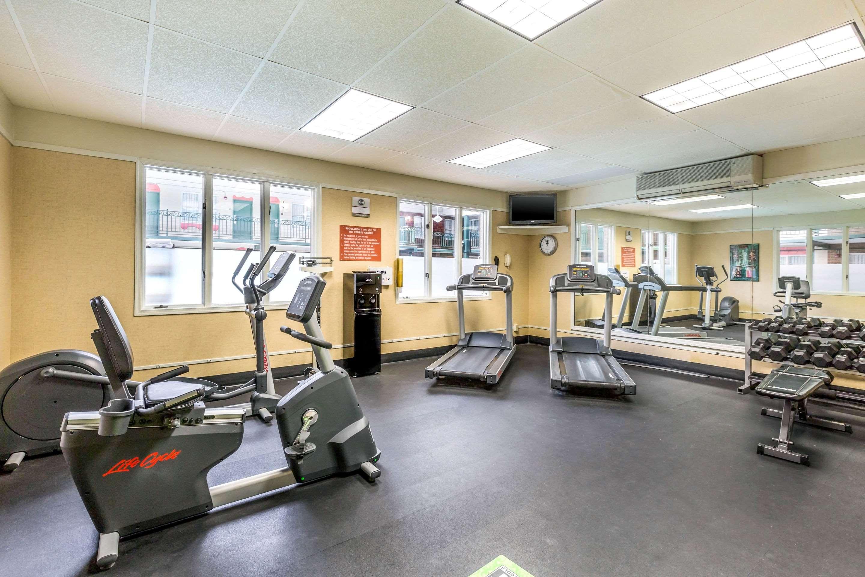 Clarion Inn Frederick Event Center Экстерьер фото