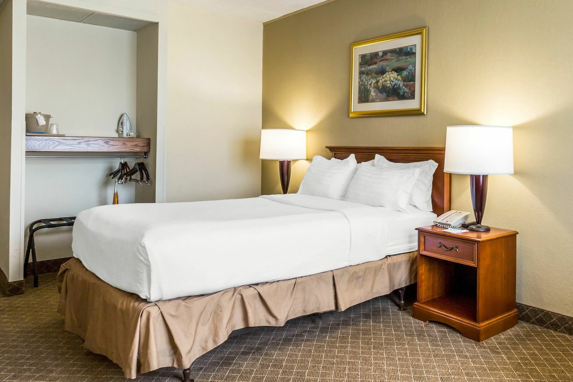 Clarion Inn Frederick Event Center Экстерьер фото