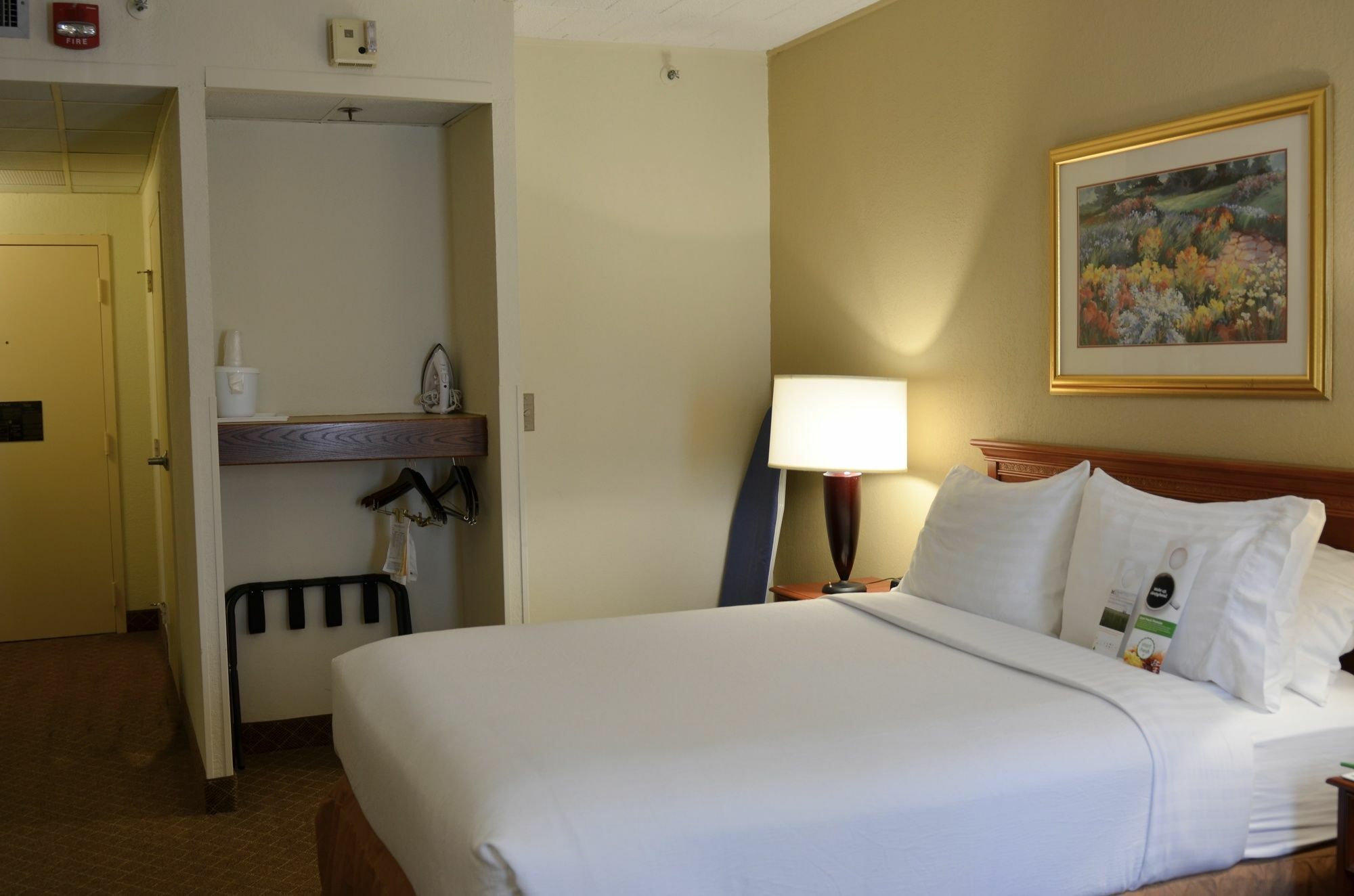 Clarion Inn Frederick Event Center Экстерьер фото